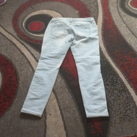 Jeans - Picture 2 of 4